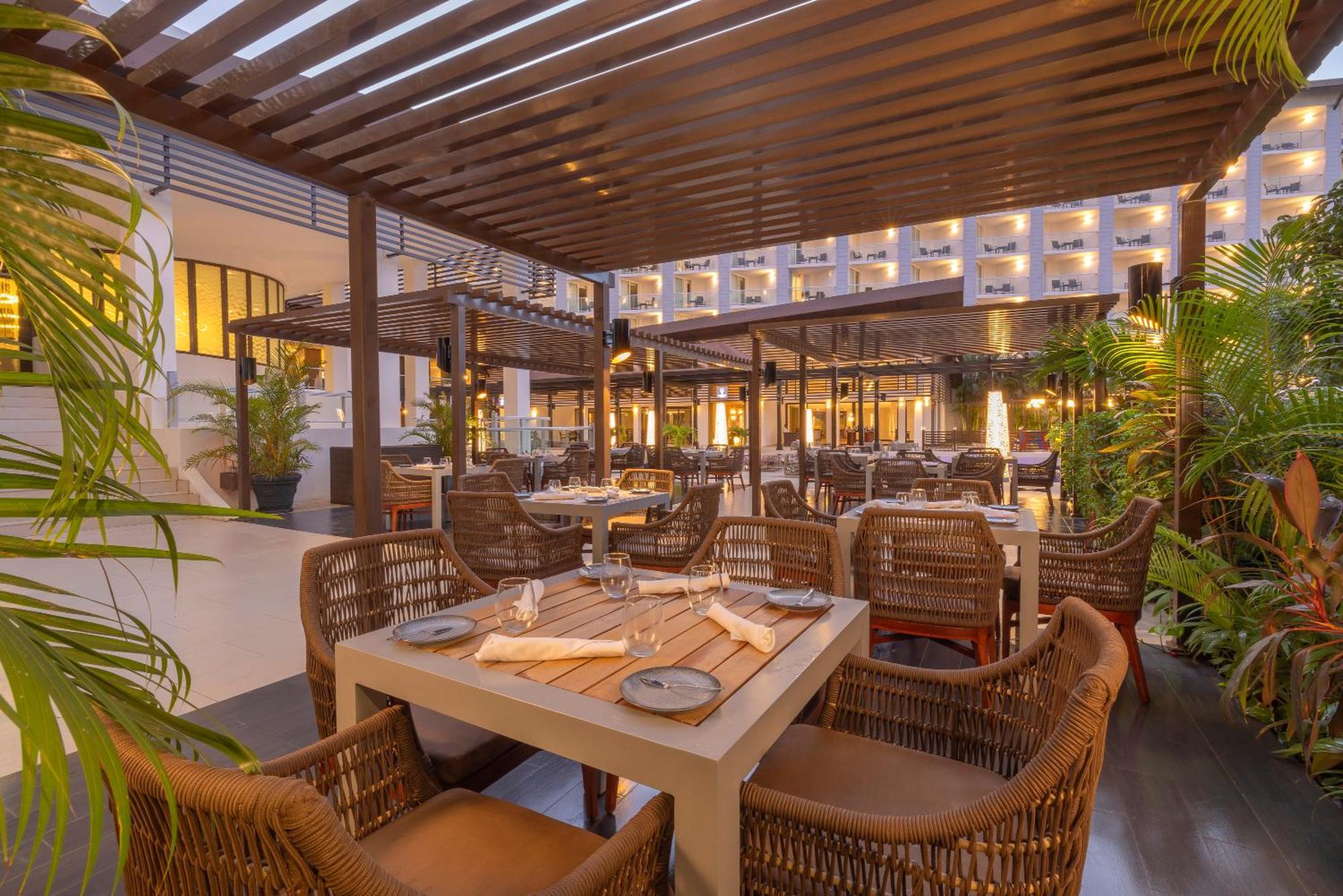 Hideaway At Royalton Blue Waters, An Autograph Collection All-Inclusive Resort - Adults Only Falmouth Exterior foto