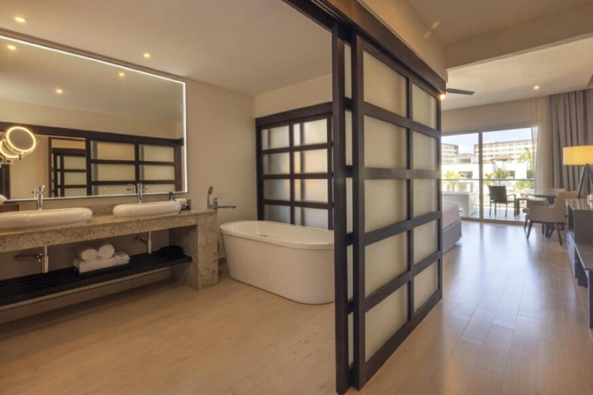 Hideaway At Royalton Blue Waters, An Autograph Collection All-Inclusive Resort - Adults Only Falmouth Exterior foto
